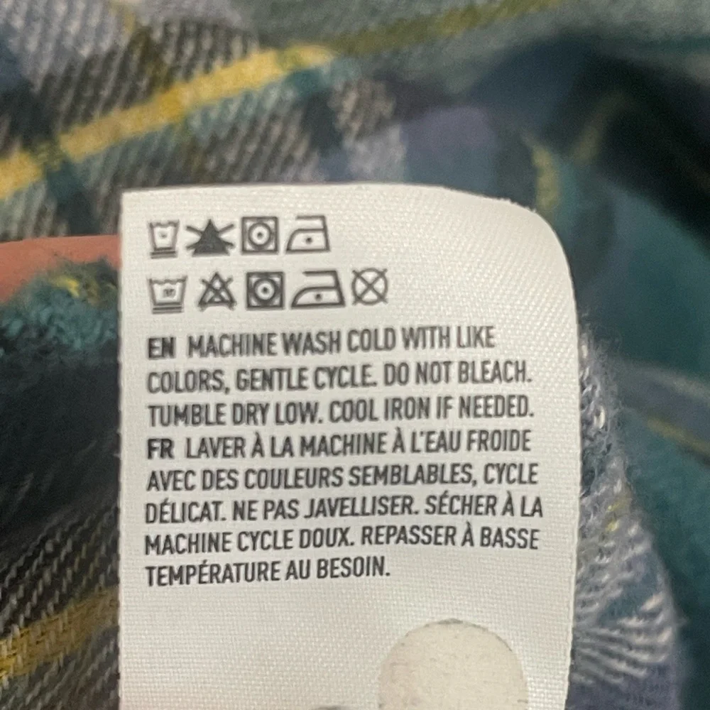 American Eagle women’s flannel - Picture 5 of 5